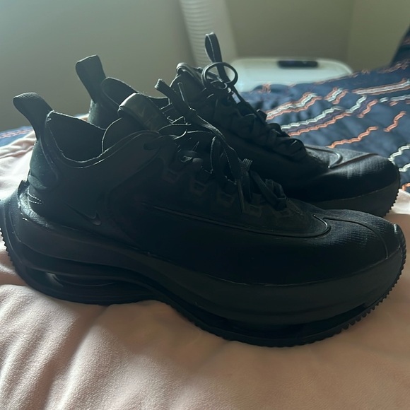 Nike Triple Black Double Stack Zoom - Picture 2 of 7
